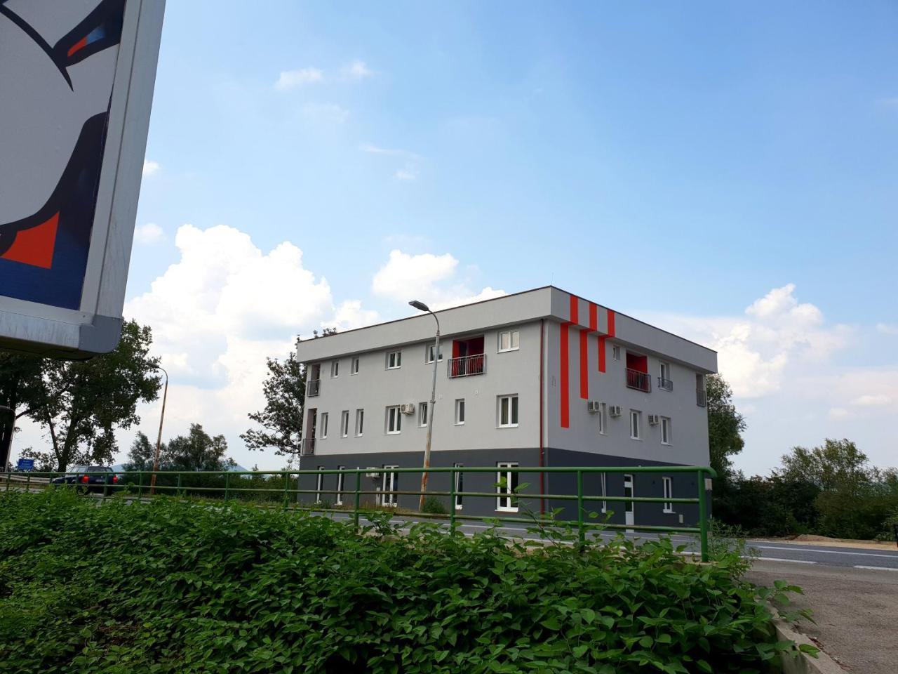 Apartments And Rooms Villa Majestic Bihać Εξωτερικό φωτογραφία
